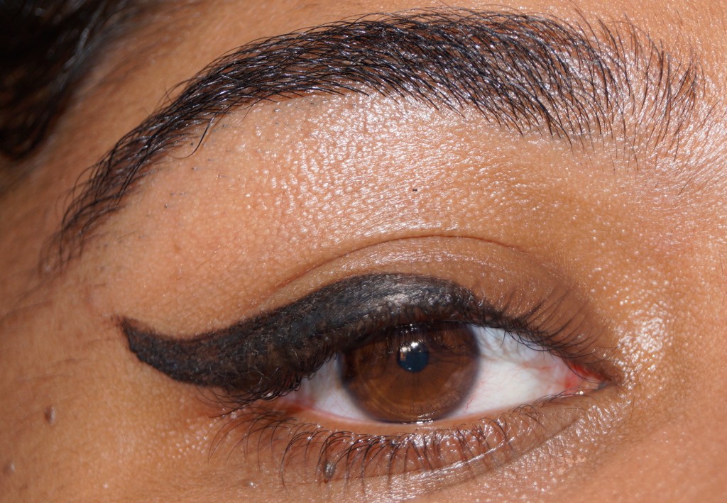 5 DIFFÉRENT STYLES D&rsquo;EYELINER / 5 DIFFERENT STYLES OF EYELINER |&nbsp;TUTORIAL