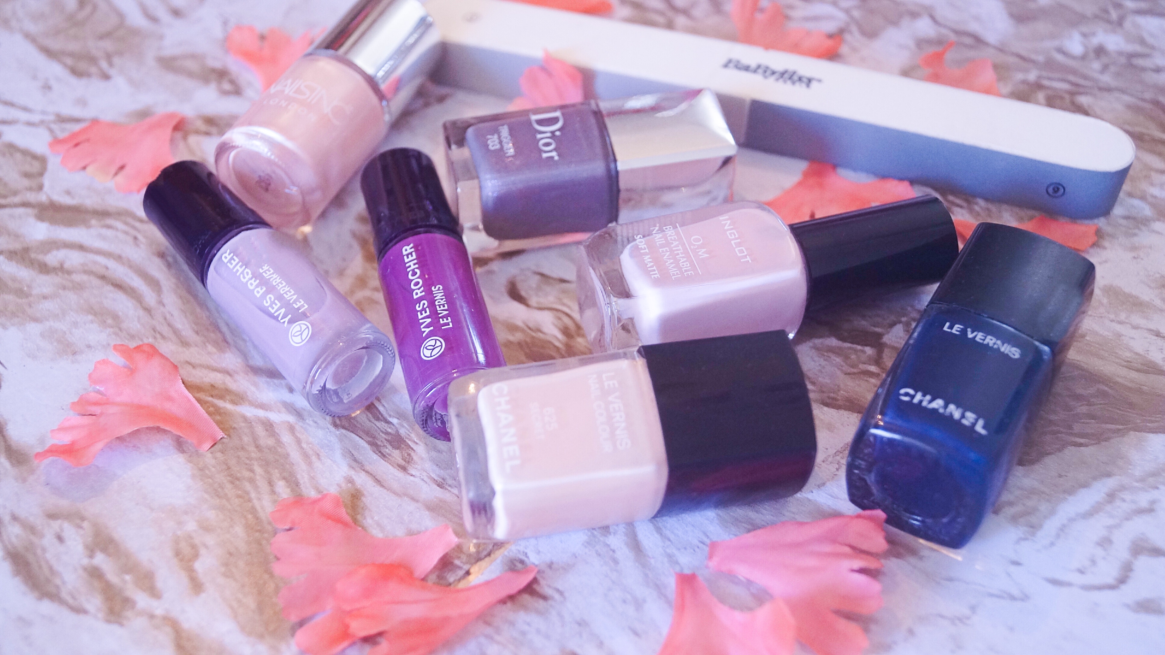 COMMENT FAIRE SÉCHER SON VERNIS RAPIDEMENT ET NATURELLEMENT EN QUELQUES SECONDES ? / HOW TO DRY YOUR NAILS QUICKLY AND NATURALLY IN JUST A FEW SECONDS ?