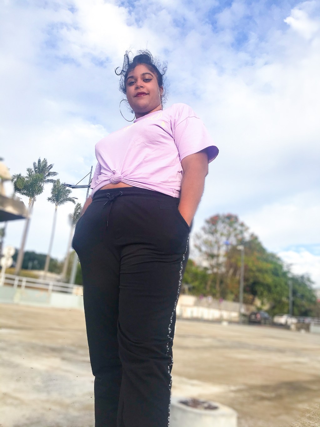 COMMENT ÊTRE CHIC EN BASKETS & JOGGING ? / HOW TO BE CHIC WEARING A PAIR OF SNEAKERS & JOGGING&nbsp;?